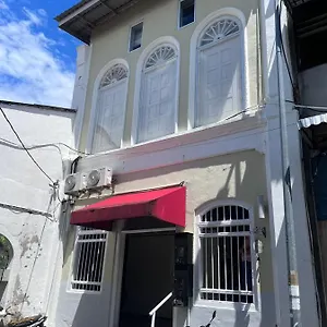 Sunshine House Гостевой дом Джорджтаун