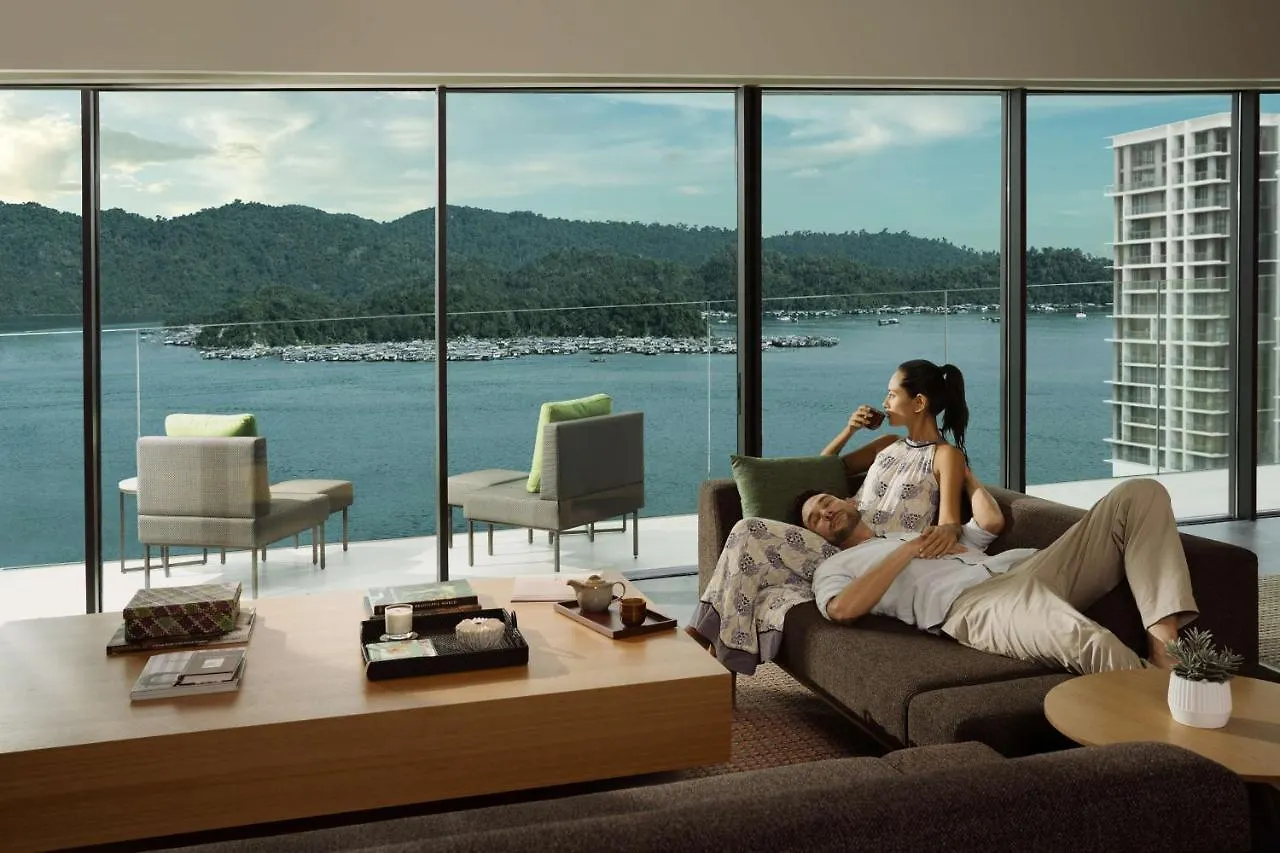 Hyatt Centric Kota Kinabalu Hotel 5*,