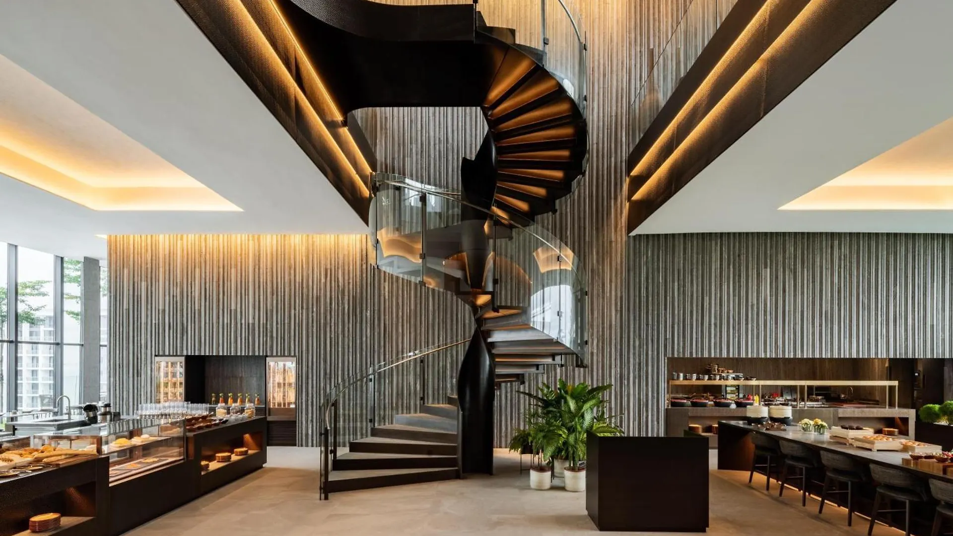 Hyatt Centric Kota Kinabalu Hotel 5*,